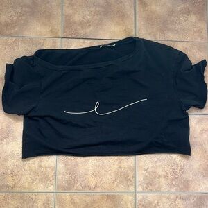 Byegreis cropped off the shoulder tee